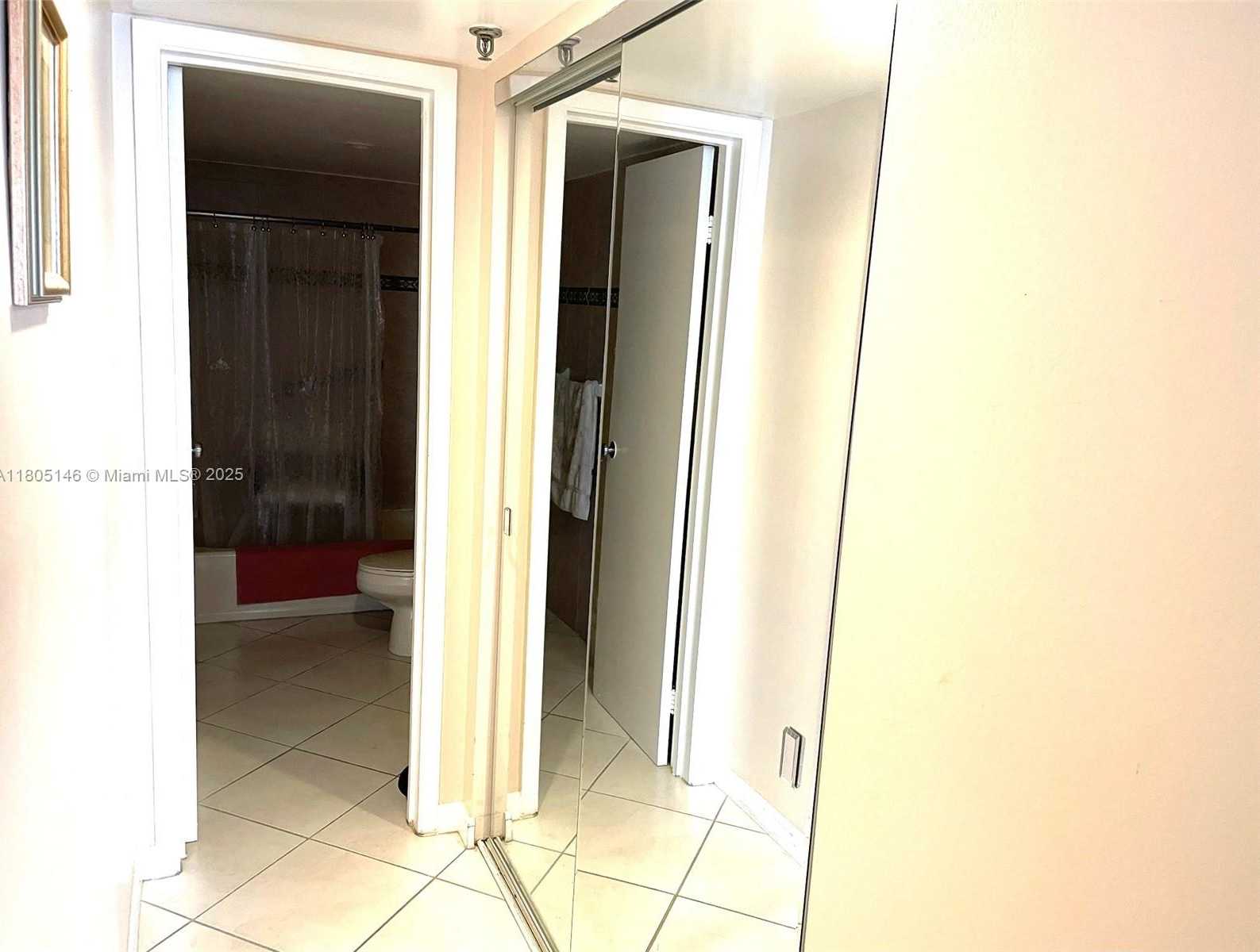 Small Image of 2625 COLLINS AVE #1409, Miami Beach Number 14