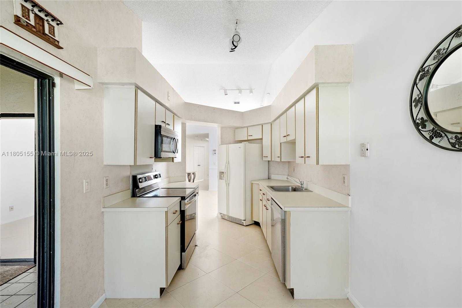 Small Image of 17340 BOCA CLUB BLVD #703, Boca Raton Number 35