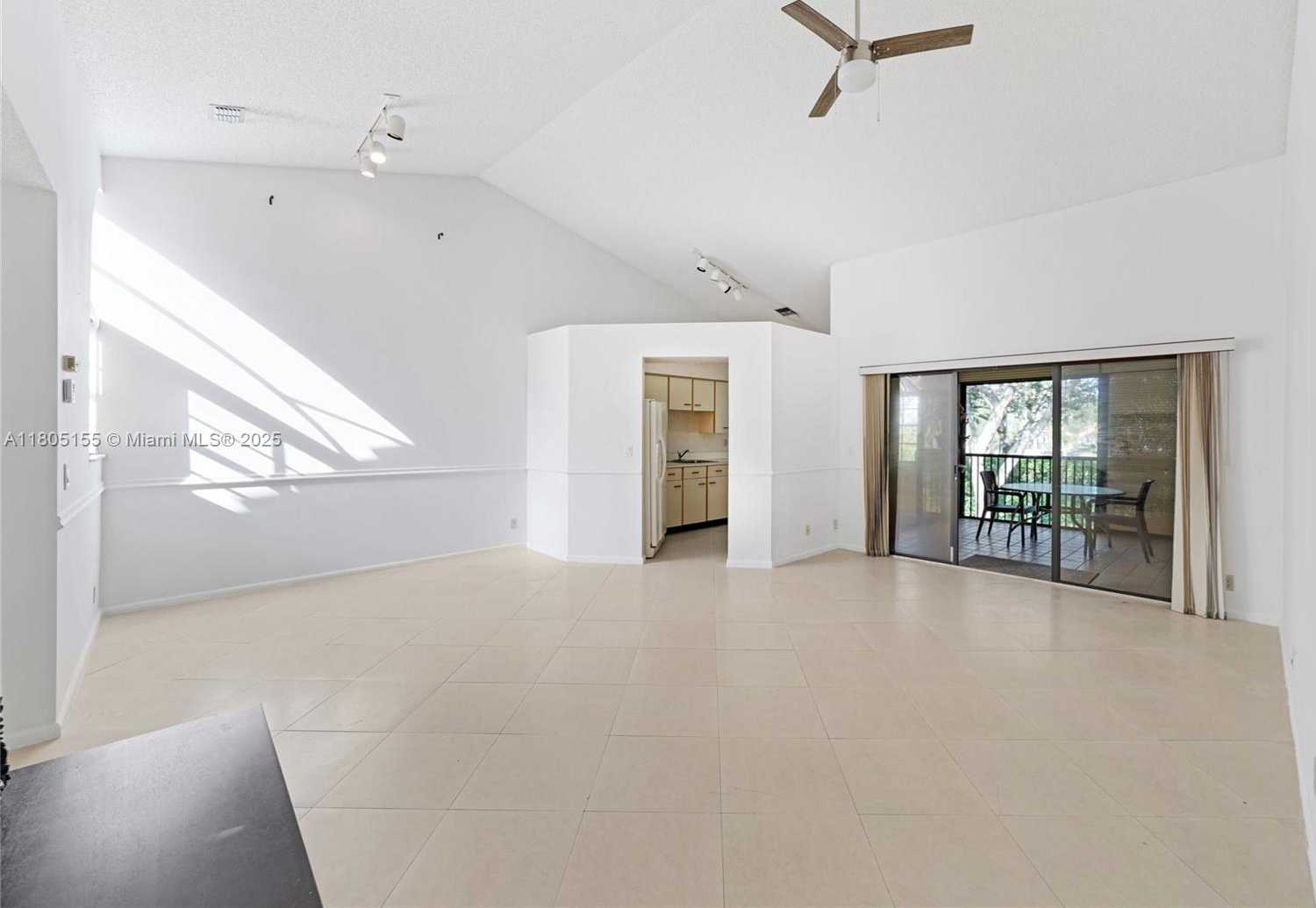 Small Image of 17340 BOCA CLUB BLVD #703, Boca Raton Number 8
