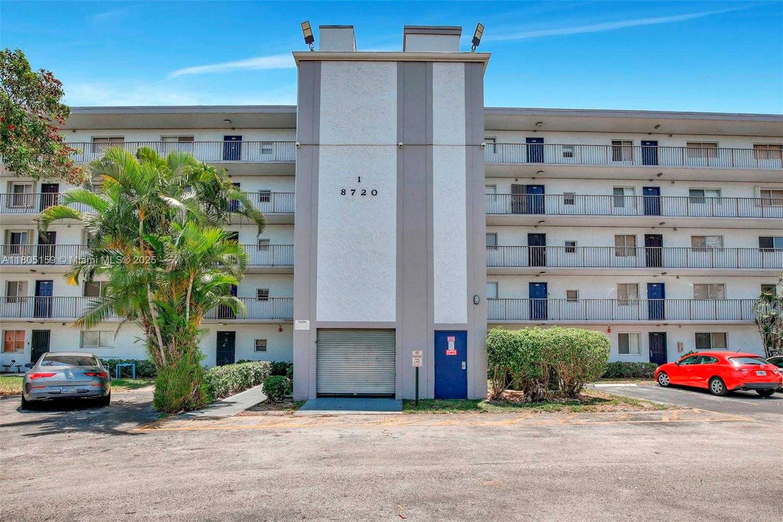 Small Image of 8720 NORTH SHERMAN CIR #401, Miramar Number 3