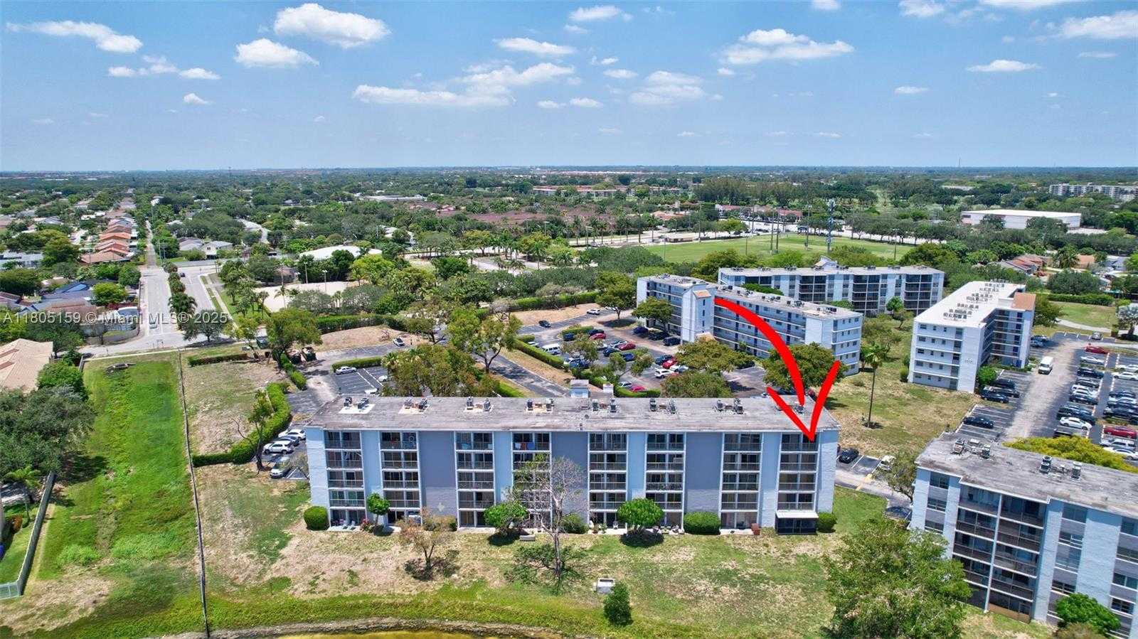 Small Image of 8720 NORTH SHERMAN CIR #401, Miramar Number 37