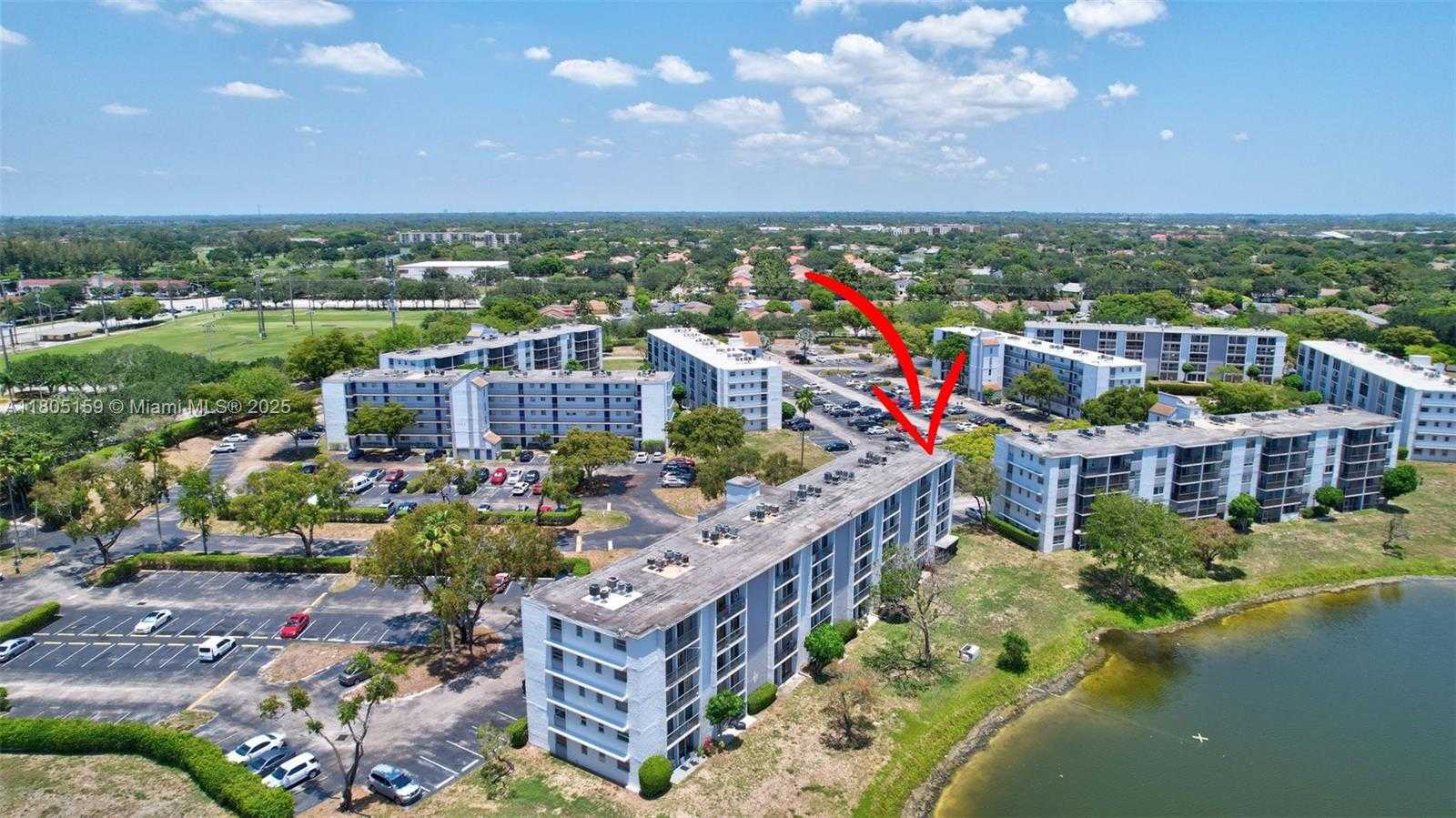 Small Image of 8720 NORTH SHERMAN CIR #401, Miramar Number 39