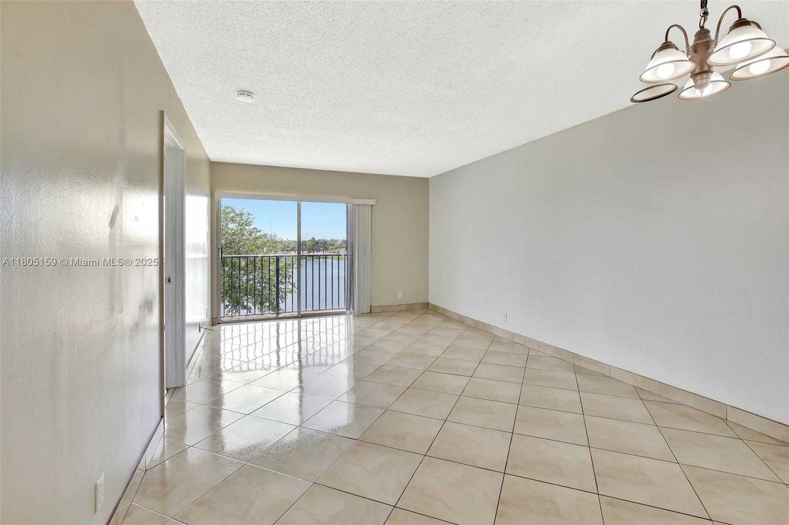 Small Image of 8720 NORTH SHERMAN CIR #401, Miramar Number 9