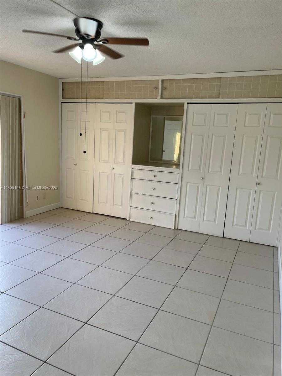 Small Image of 1670 FOREST LAKES CIR #C, West Palm Beach Number 14
