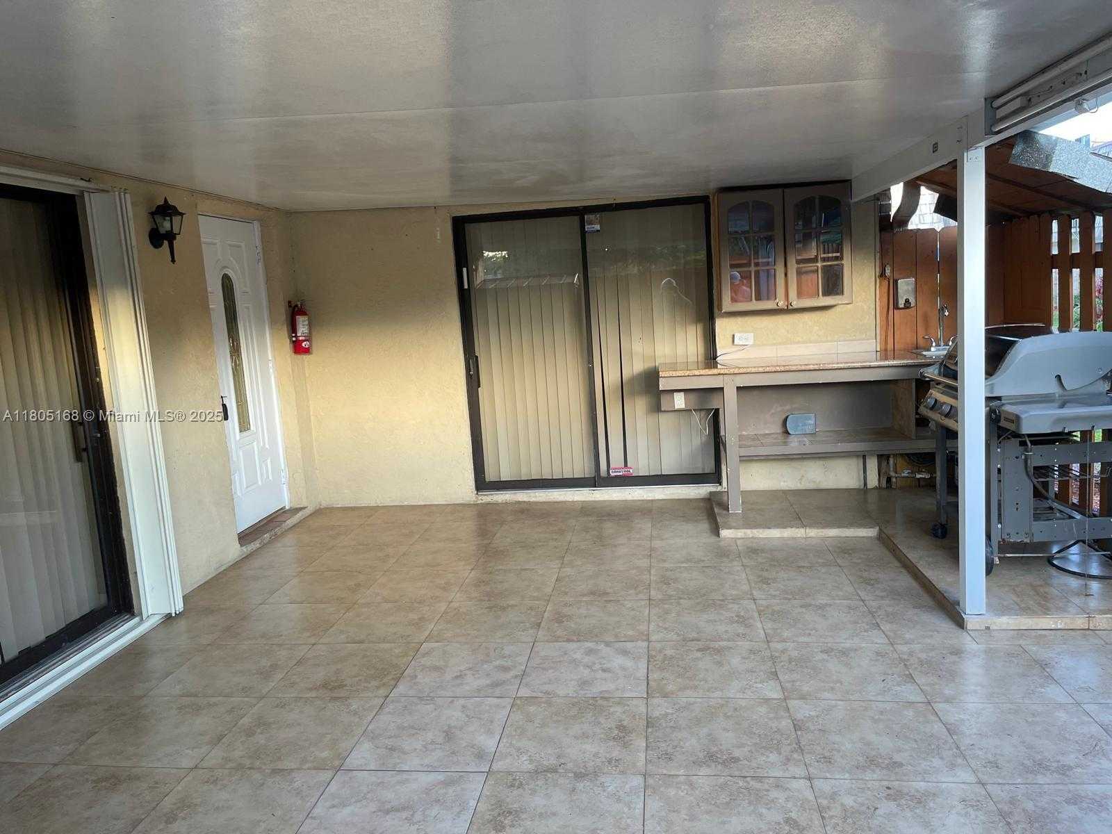 Small Image of 1670 FOREST LAKES CIR #C, West Palm Beach Number 19