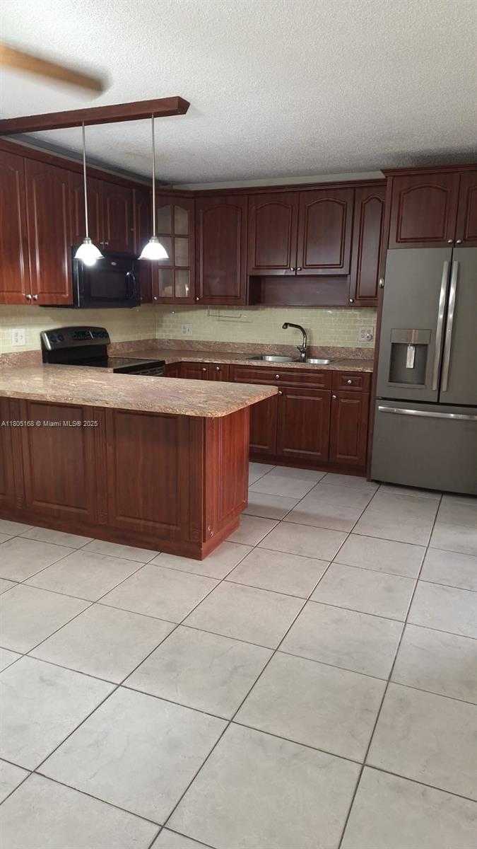 Small Image of 1670 FOREST LAKES CIR #C, West Palm Beach Number 22