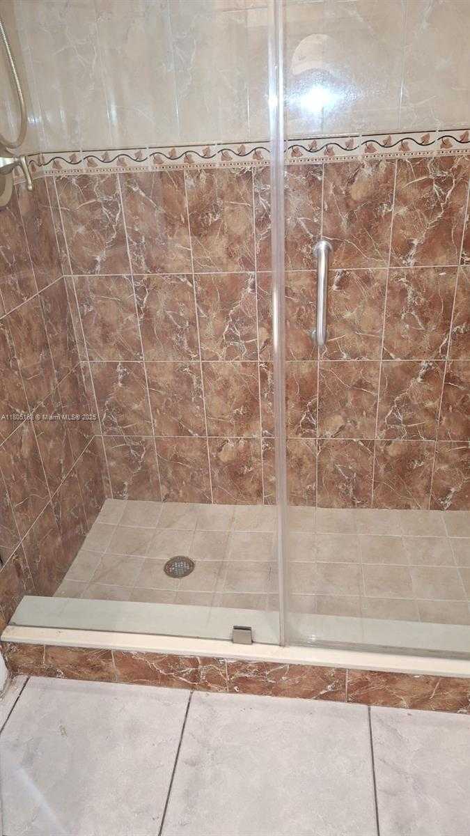 Small Image of 1670 FOREST LAKES CIR #C, West Palm Beach Number 4
