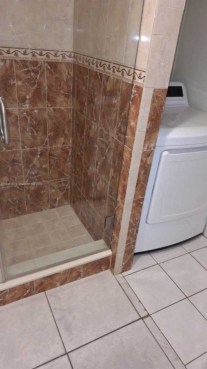 Small Image of 1670 FOREST LAKES CIR #C, West Palm Beach Number 7