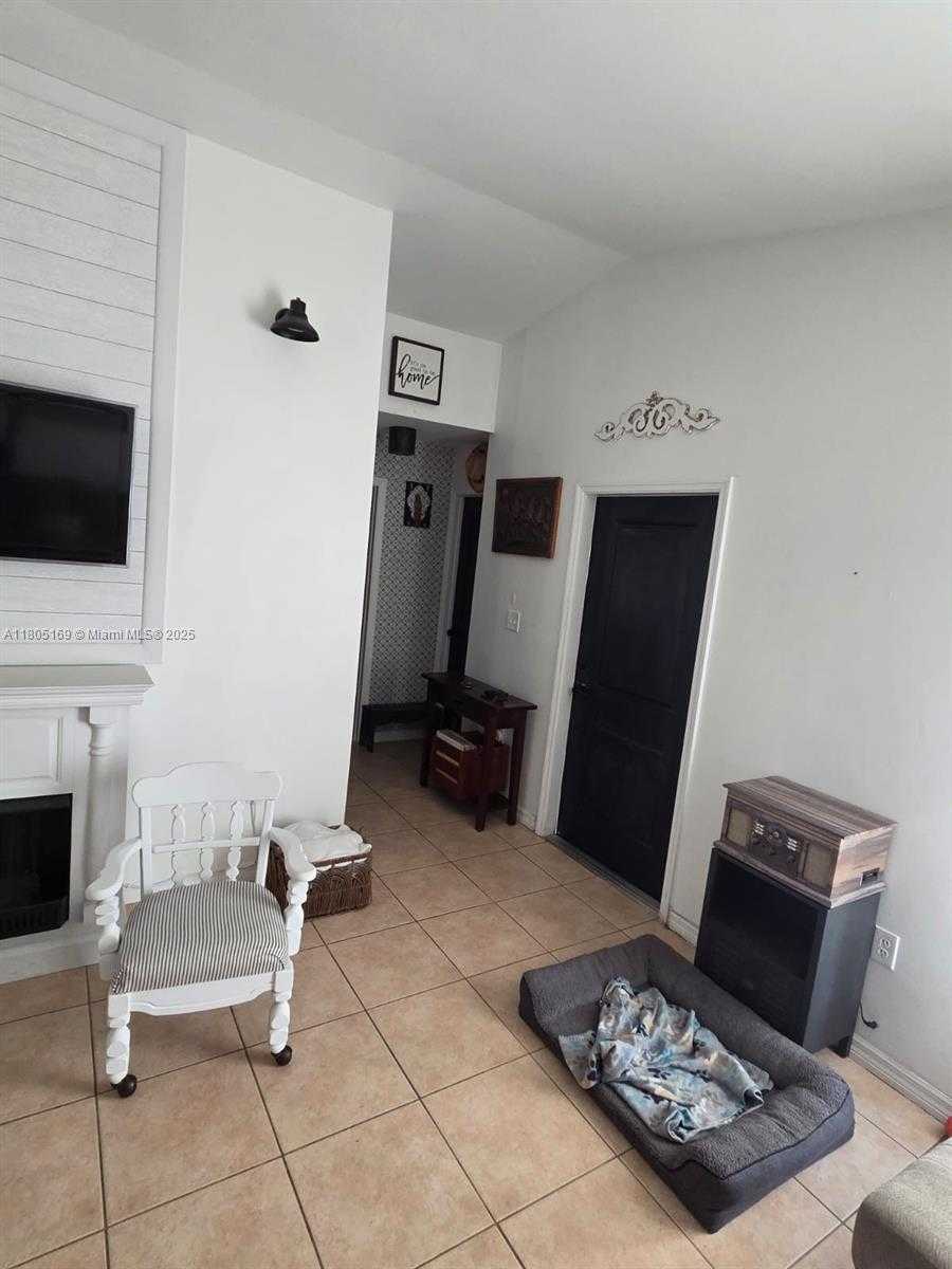 Small Image of 7001 WEST 35TH AVE #181, Hialeah Number 4