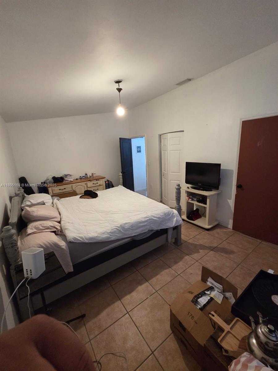 Small Image of 7001 WEST 35TH AVE #181, Hialeah Number 7