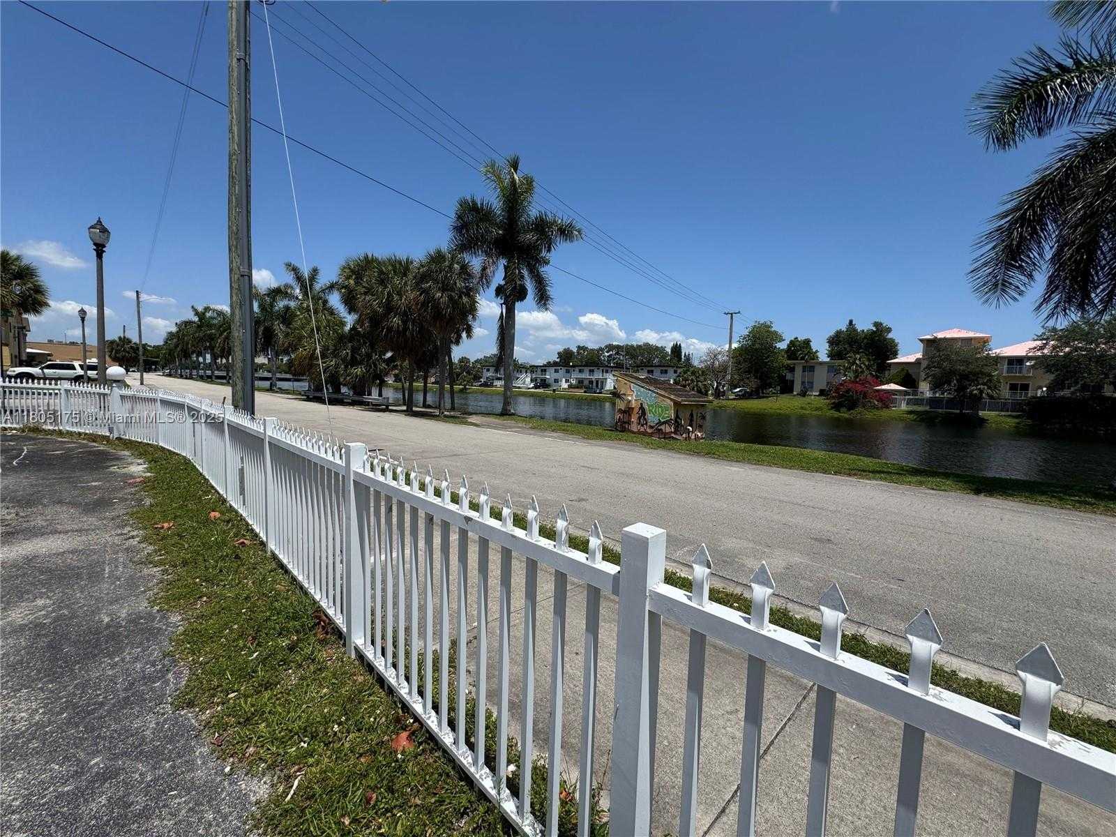 Small Image of 2025 NORTH EAST 164TH ST #206, North Miami Beach Number 20