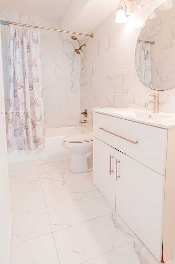 Small Image of 1817 SOUTH OCEAN DRIVE #0918, Hallandale Beach Number 32