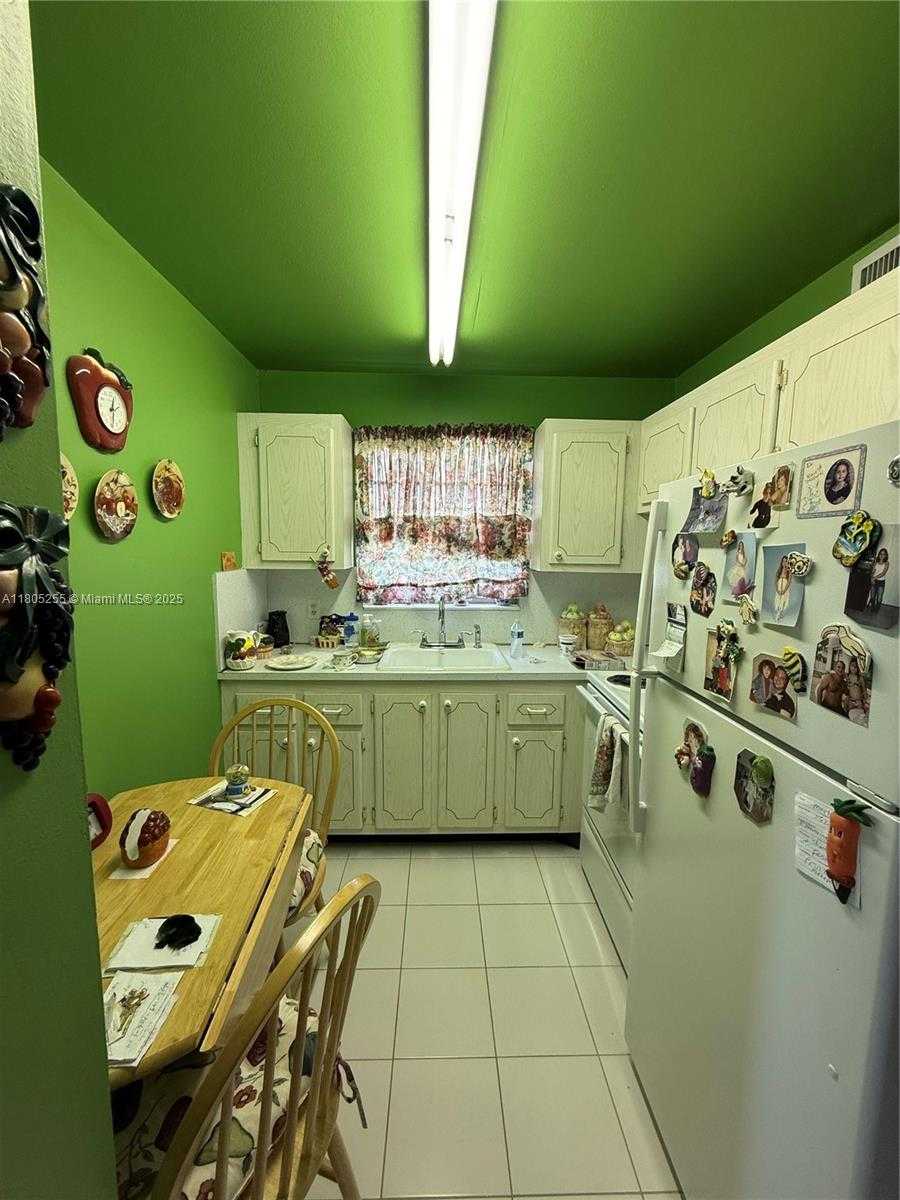 Small Image of 294 WINDSOR M #294, West Palm Beach Number 8