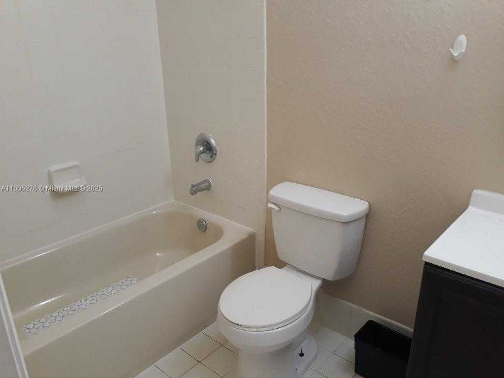 Small Image of 2731 SOUTH EAST 17TH AVE #207, Homestead Number 6