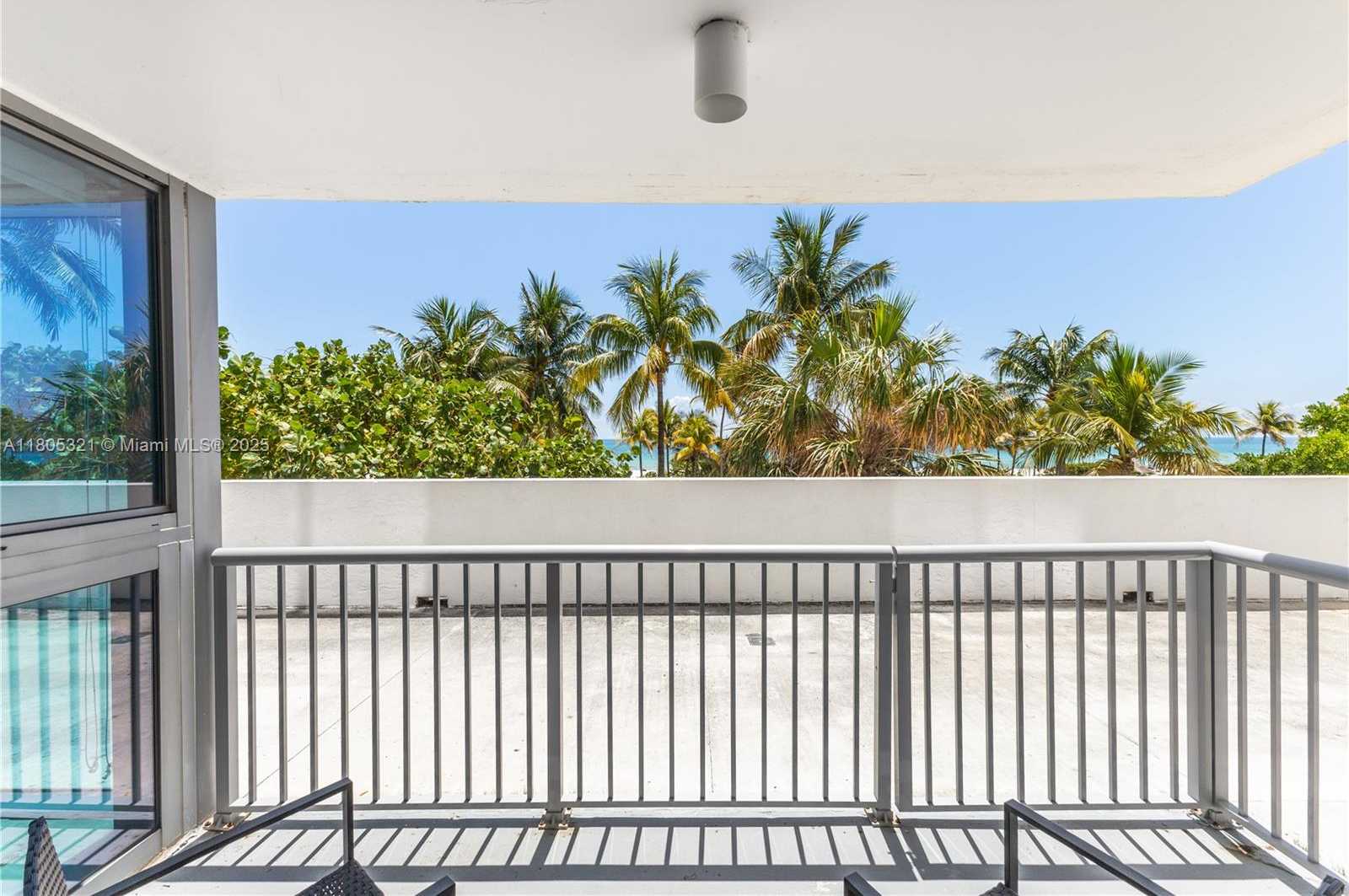 Small Image of 2655 COLLINS AVE #411, Miami Beach Number 23