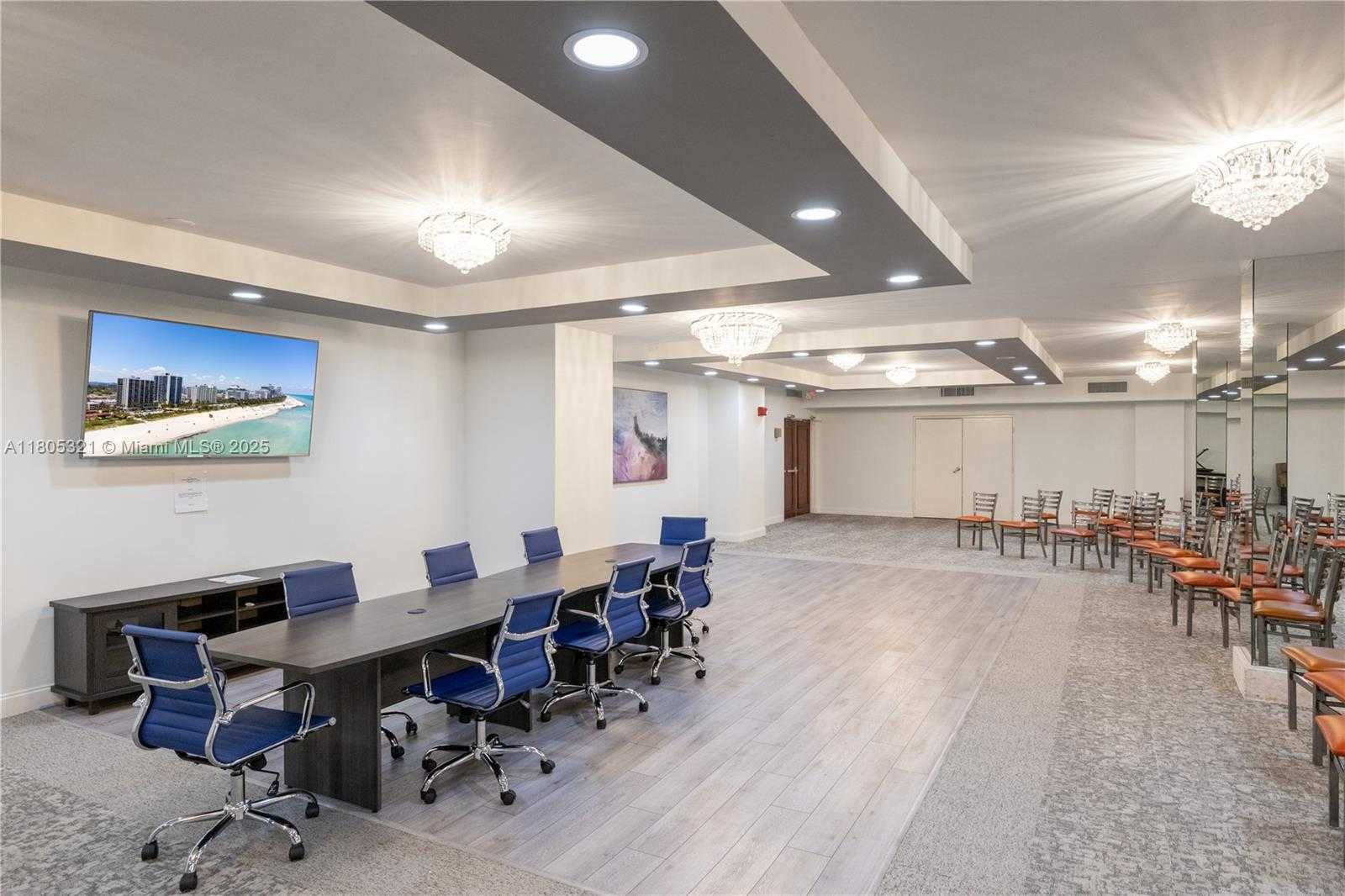 Small Image of 2655 COLLINS AVE #411, Miami Beach Number 32
