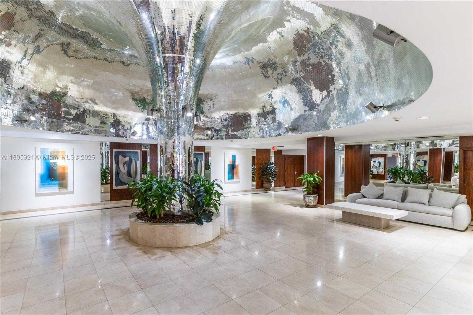 Small Image of 2655 COLLINS AVE #411, Miami Beach Number 35