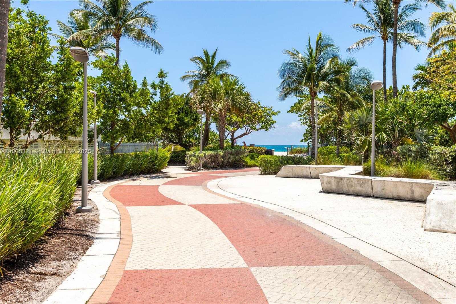 Small Image of 2655 COLLINS AVE #411, Miami Beach Number 41