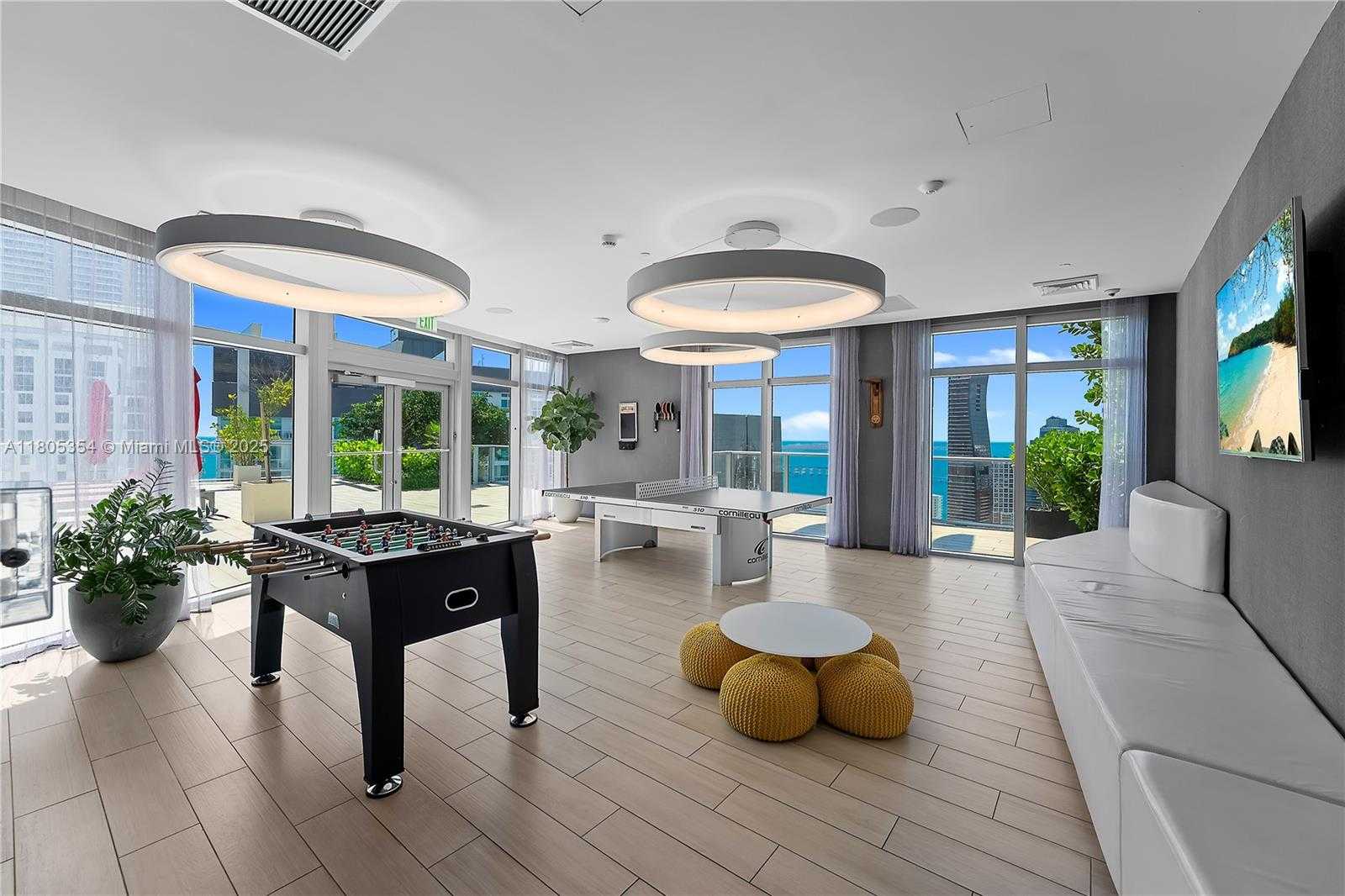 Small Image of 1100 SOUTH MIAMI AVE #3210, Miami Number 29