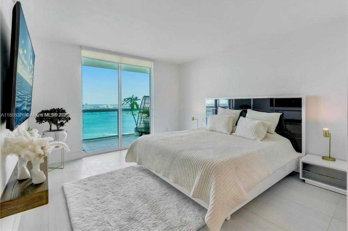 Small Image of 1800 NORTH BAYSHORE DR #3707, Miami Number 10