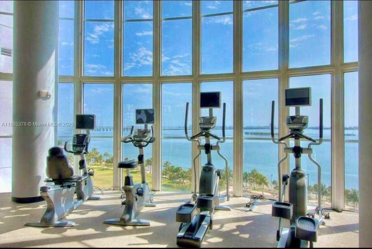 Small Image of 1800 NORTH BAYSHORE DR #3707, Miami Number 37