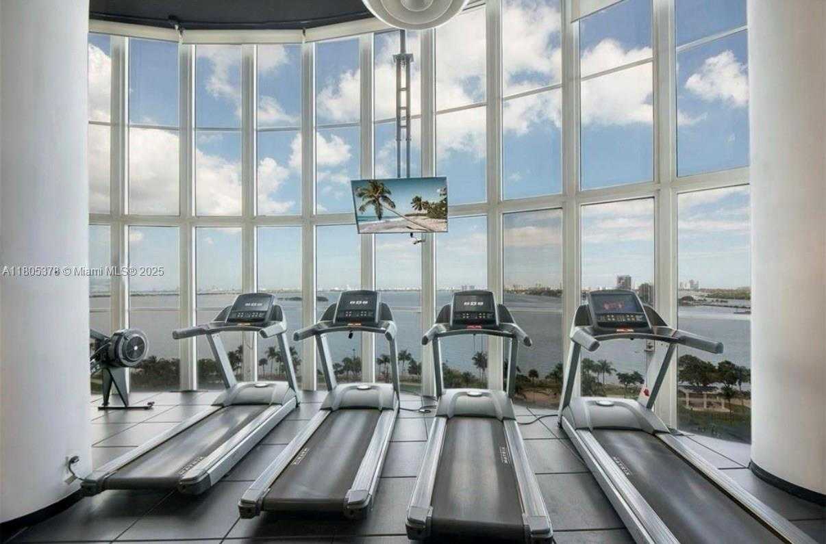 Small Image of 1800 NORTH BAYSHORE DR #3707, Miami Number 40