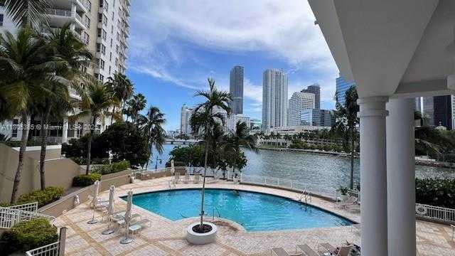 Small Image of Miami Number 12