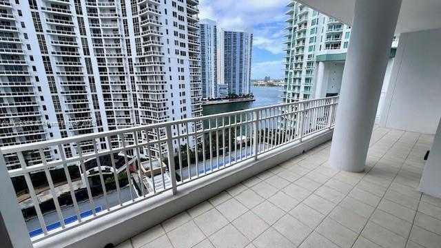 Small Image of Miami Number 2