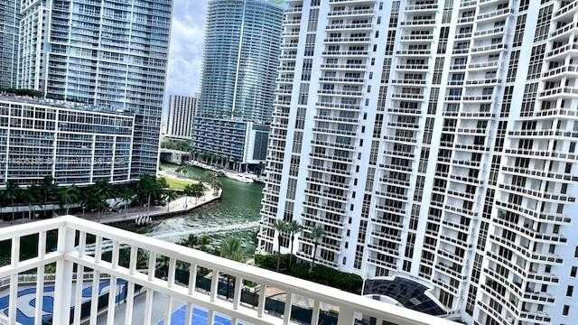 Small Image of Miami Number 3
