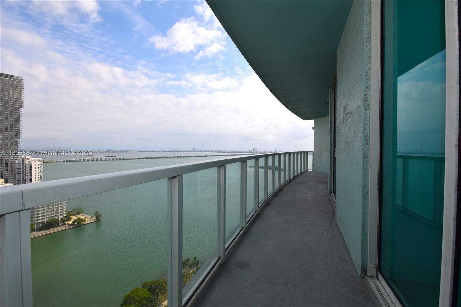 Small Image of 1900 NORTH BAYSHORE DR #2804, Miami Number 13