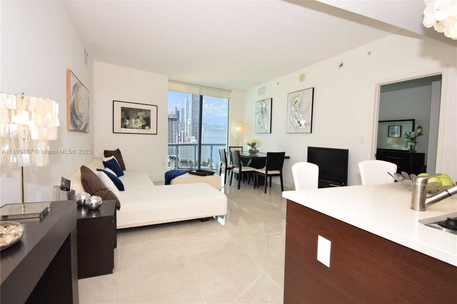 Small Image of 1900 NORTH BAYSHORE DR #2804, Miami Number 3
