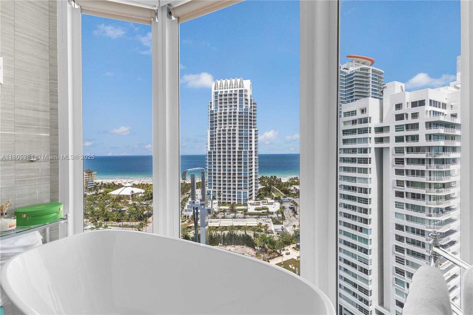 Small Image of 300 SOUTH POINTE DR #2005, Miami Beach Number 15