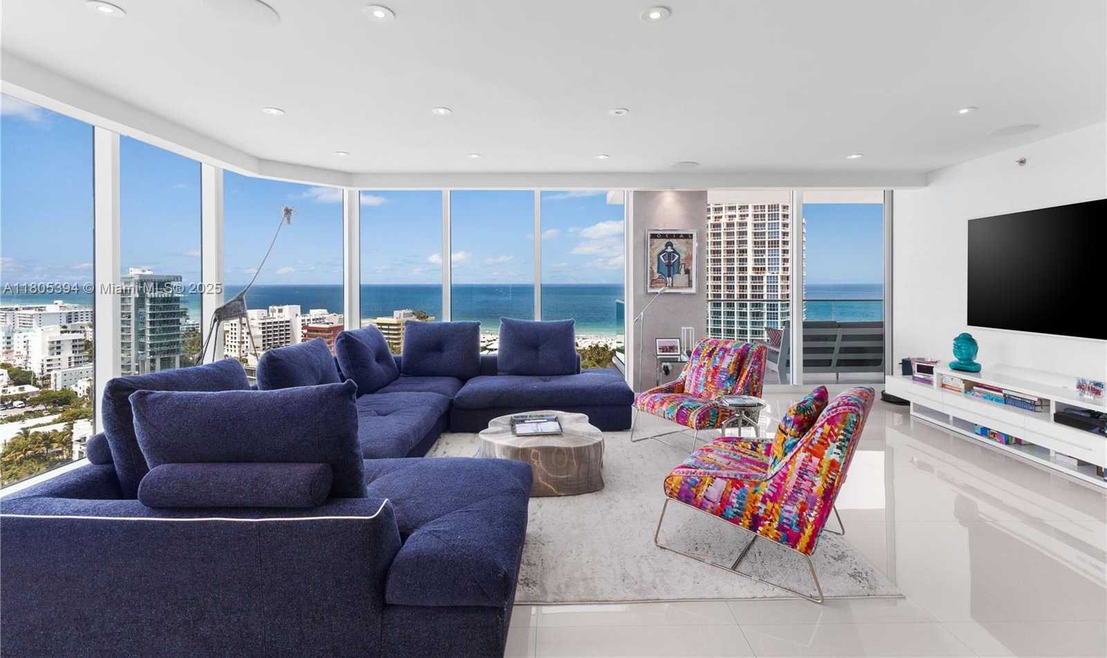 Small Image of 300 SOUTH POINTE DR #2005, Miami Beach Number 2
