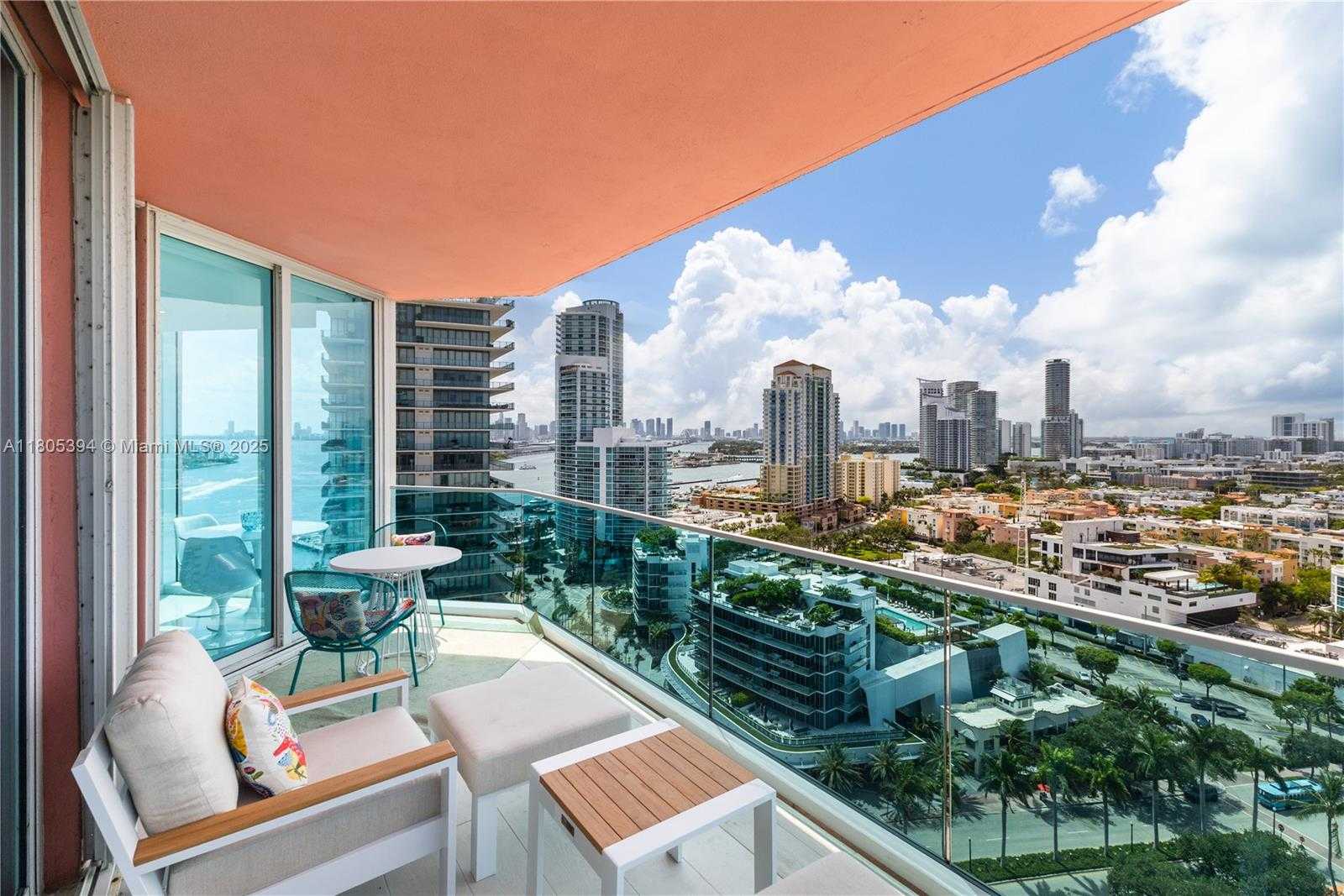 Small Image of 300 SOUTH POINTE DR #2005, Miami Beach Number 26