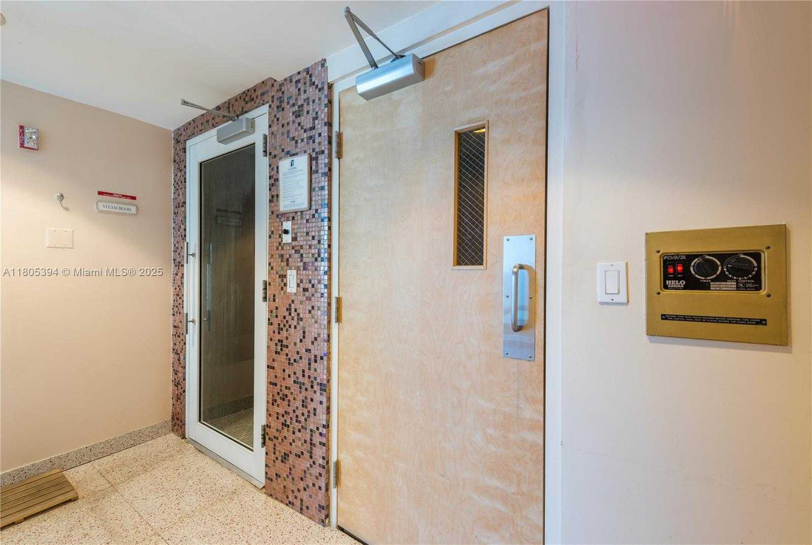Small Image of 300 SOUTH POINTE DR #2005, Miami Beach Number 33