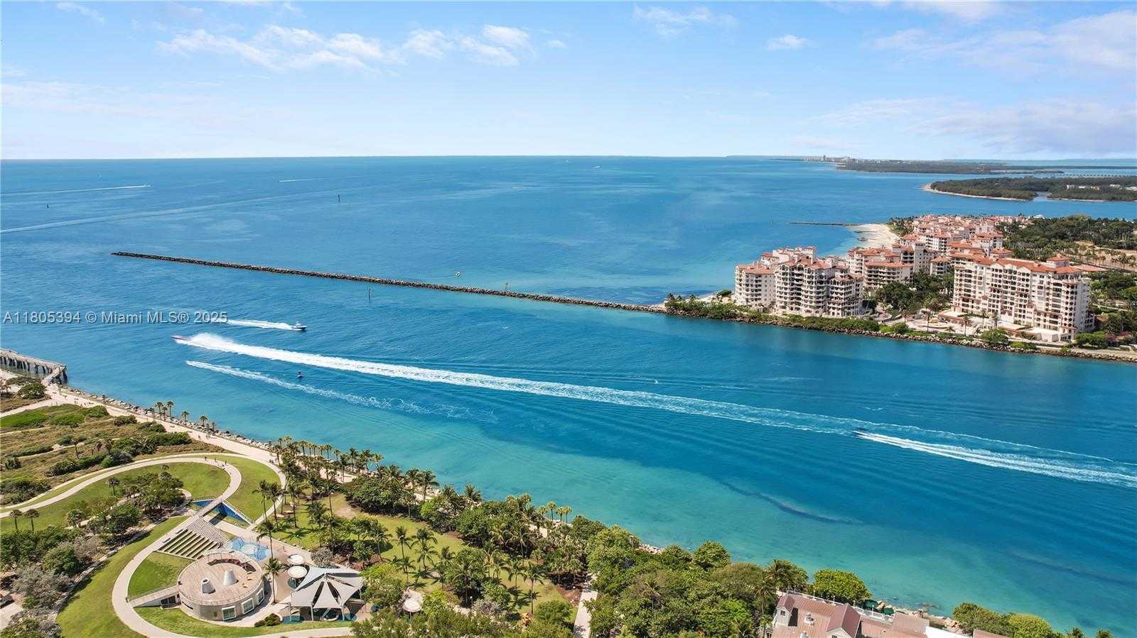 Small Image of 300 SOUTH POINTE DR #2005, Miami Beach Number 47