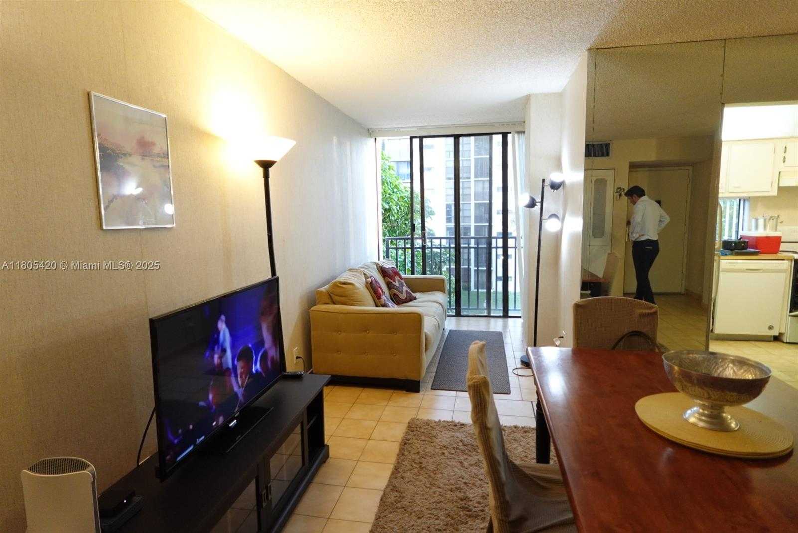Small Image of 17011 NORTH BAY RD #408, Sunny Isles Beach Number 7