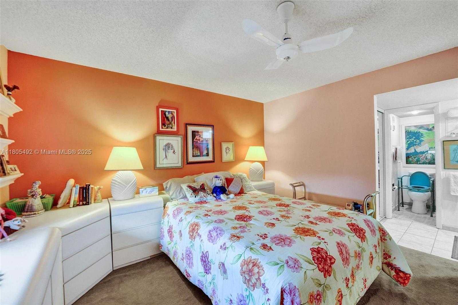Small Image of 1510 WHITEHALL DR #402, Davie Number 19