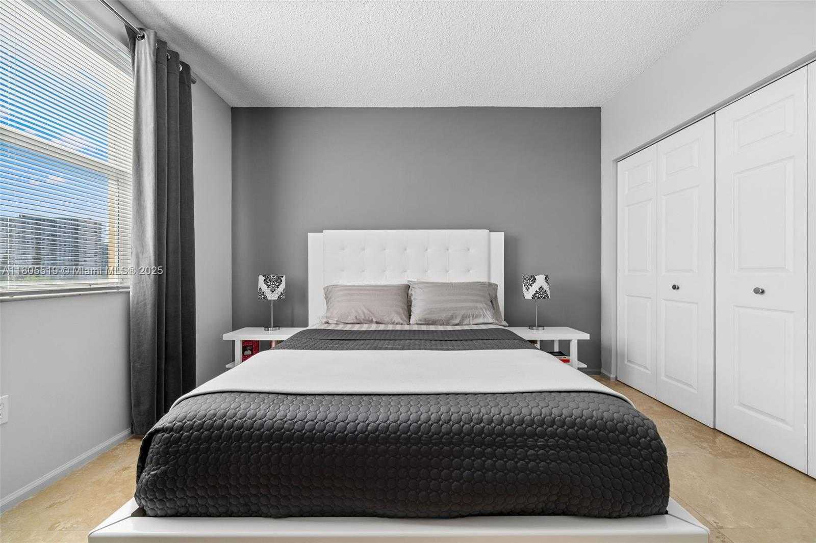 Small Image of 17100 NORTH BAY RD #1608, Sunny Isles Beach Number 34