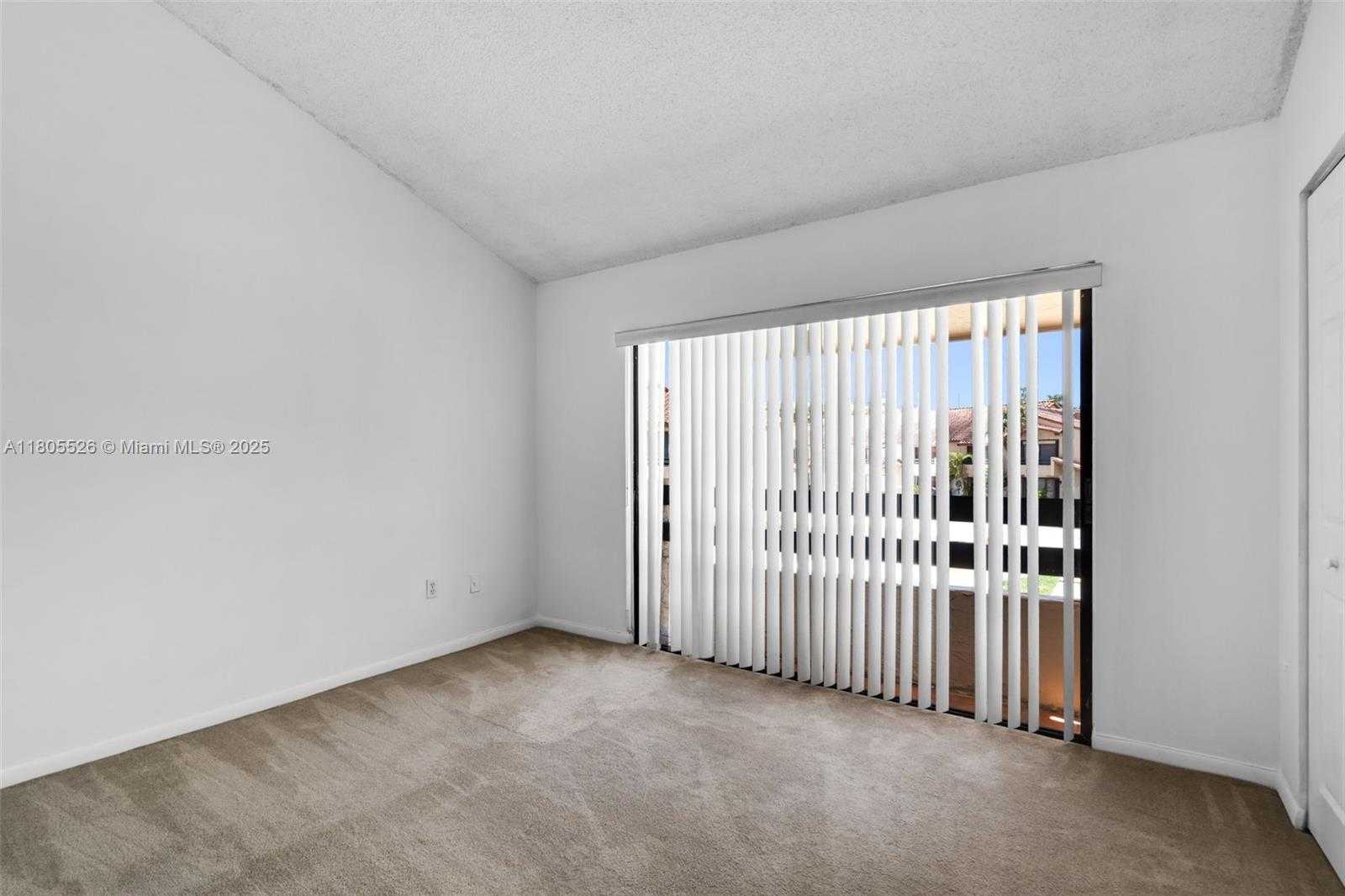 Small Image of 10202 SOUTH WEST 77TH CT, Miami Number 13