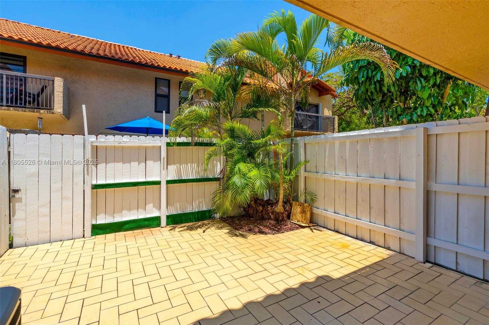 Small Image of 10202 SOUTH WEST 77TH CT, Miami Number 19