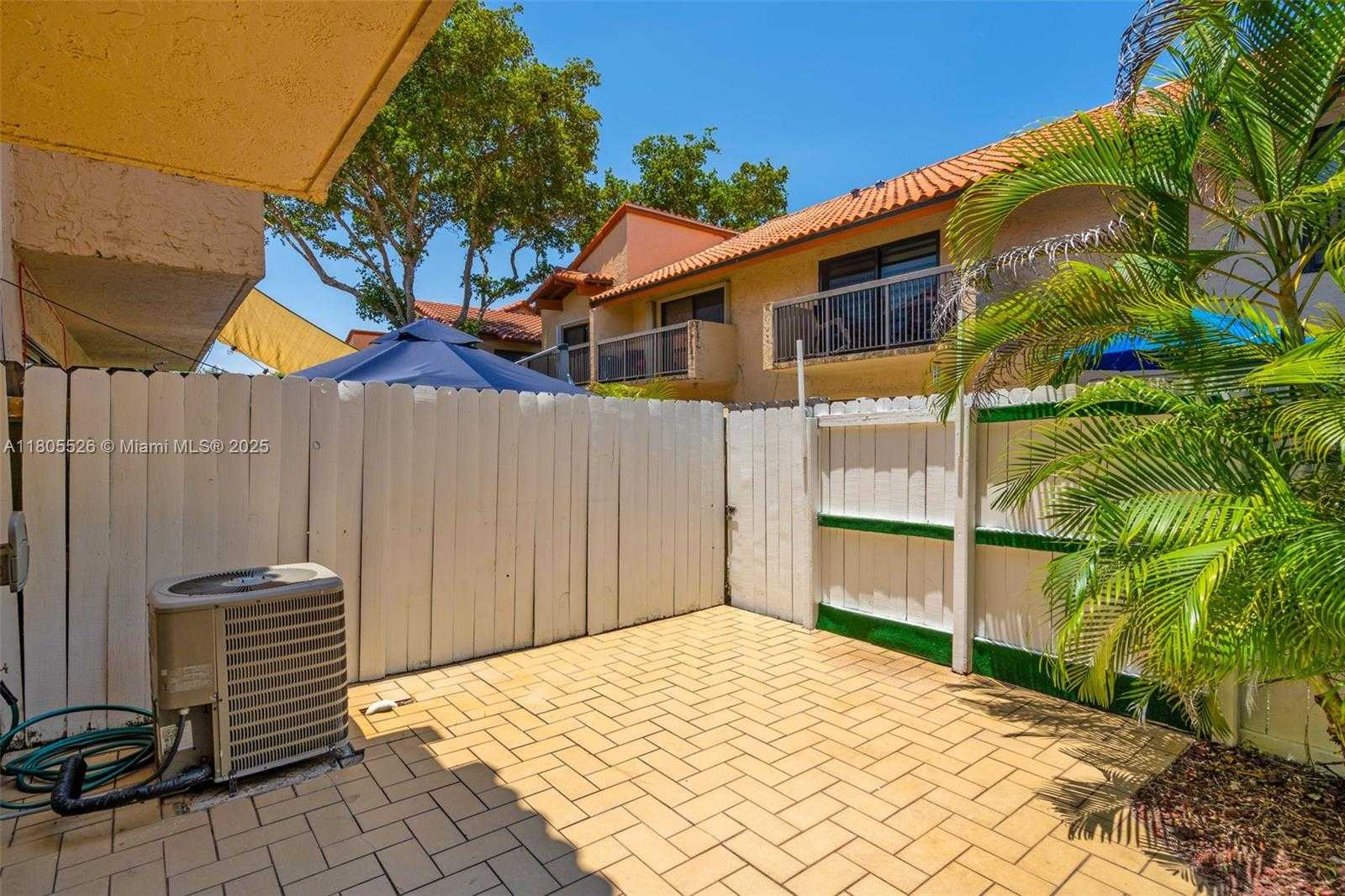 Small Image of 10202 SOUTH WEST 77TH CT, Miami Number 20