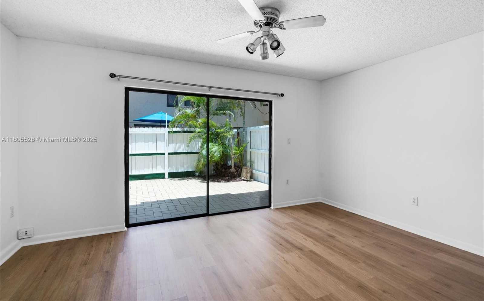 Small Image of 10202 SOUTH WEST 77TH CT, Miami Number 9