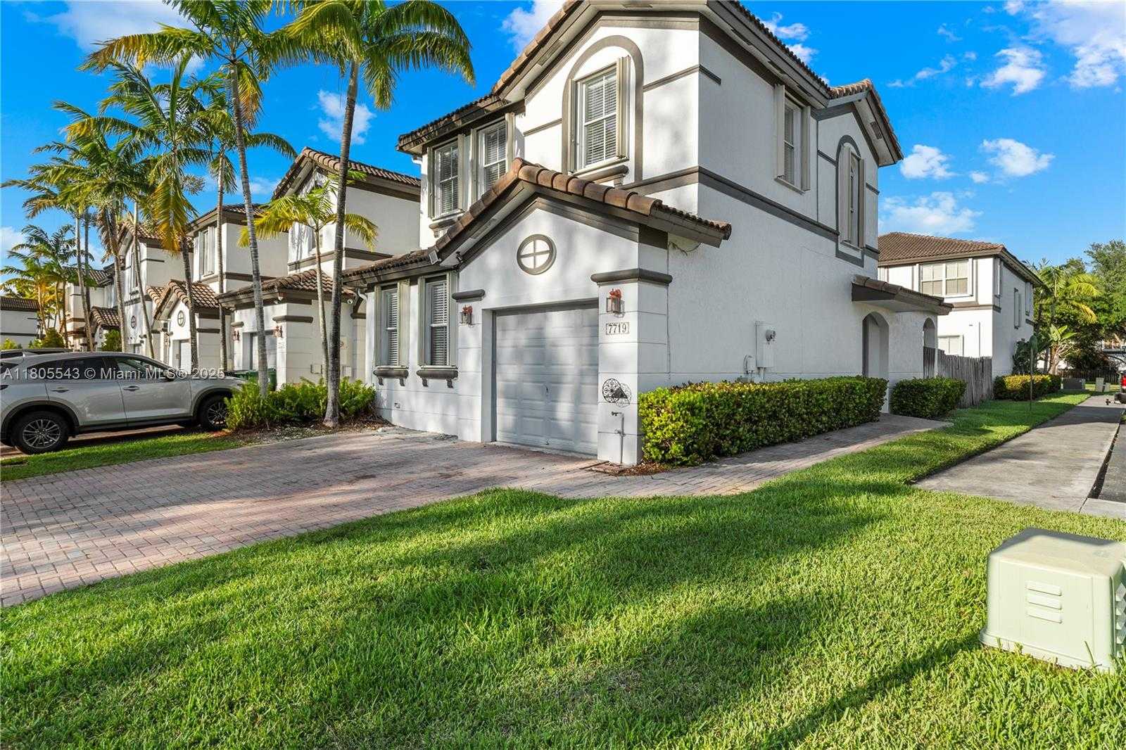 Small Image of 7719 NORTH WEST 116TH PATH, Doral Number 21