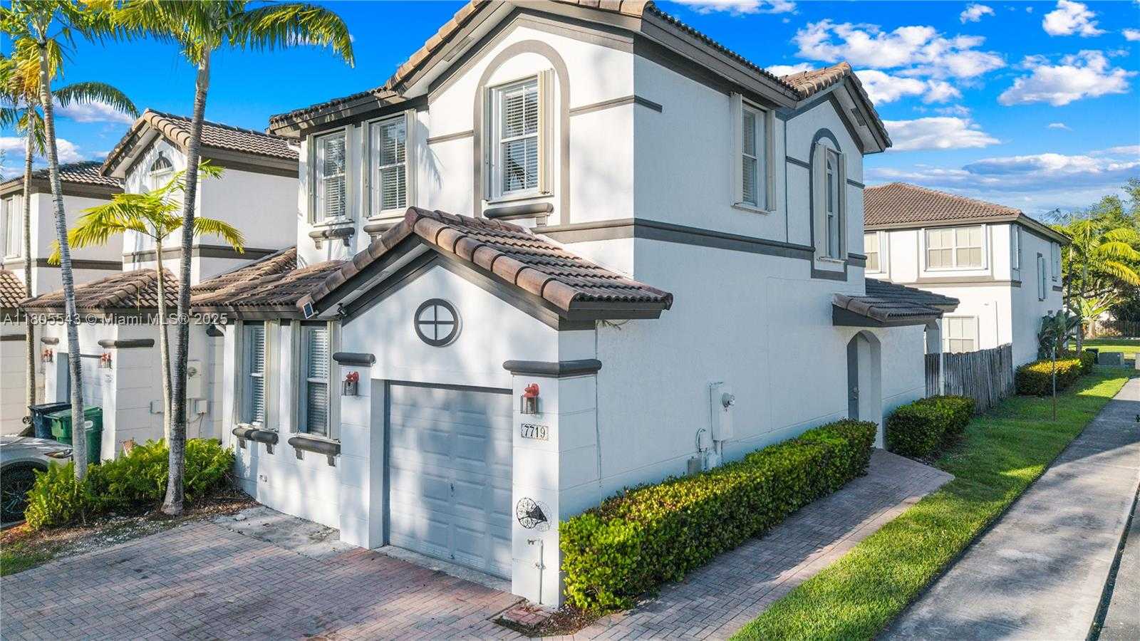 Small Image of 7719 NORTH WEST 116TH PATH, Doral Number 23