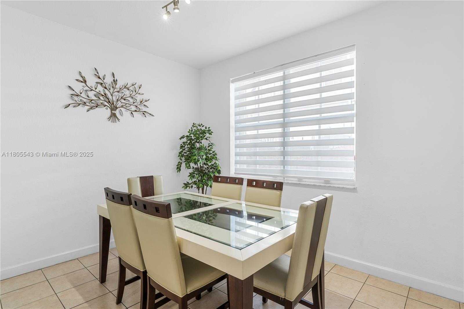 Small Image of 7719 NORTH WEST 116TH PATH, Doral Number 4
