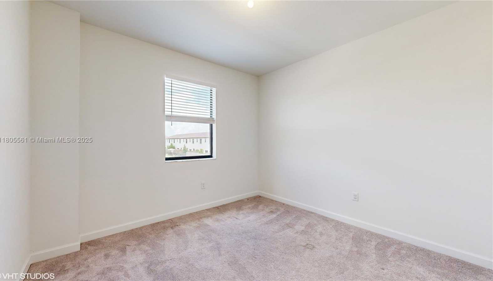 Small Image of 10004 SOUTH WEST 231 LN, Miami Number 14