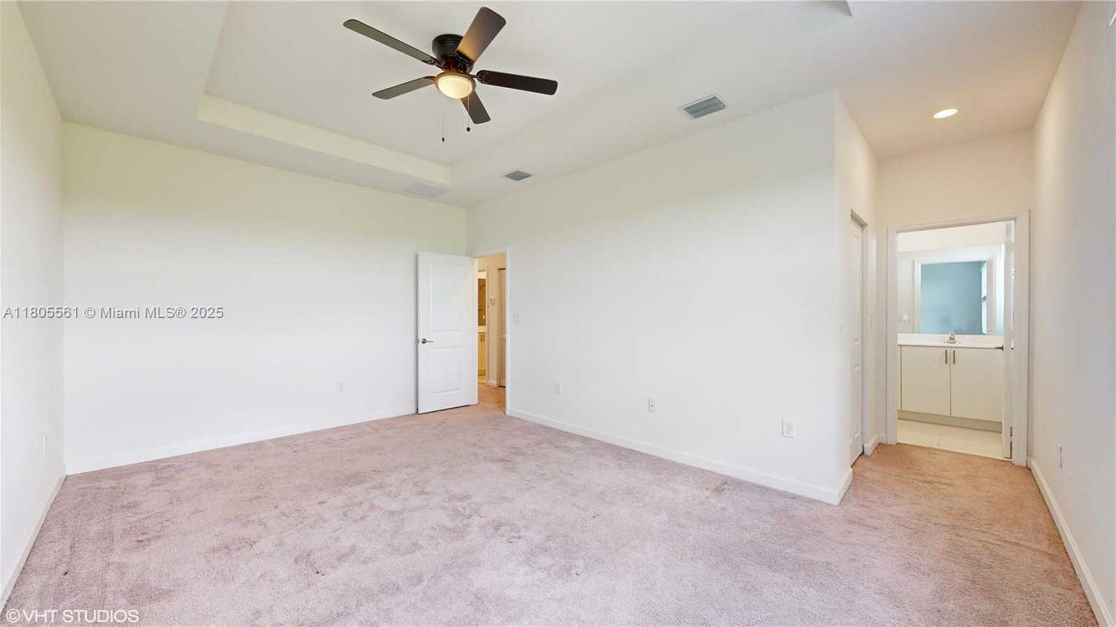 Small Image of 10004 SOUTH WEST 231 LN, Miami Number 17