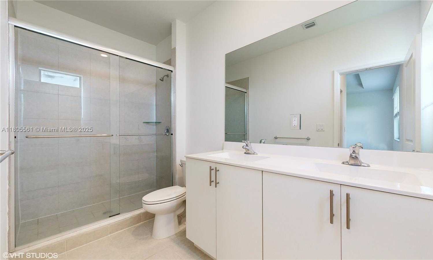 Small Image of 10004 SOUTH WEST 231 LN, Miami Number 20