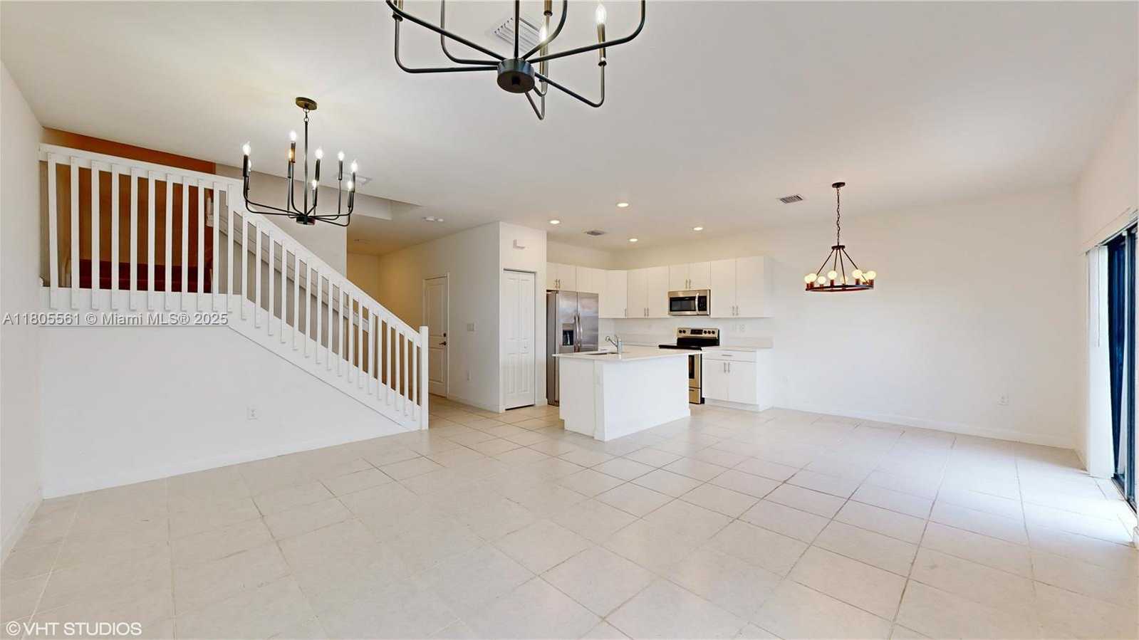 Small Image of 10004 SOUTH WEST 231 LN, Miami Number 8
